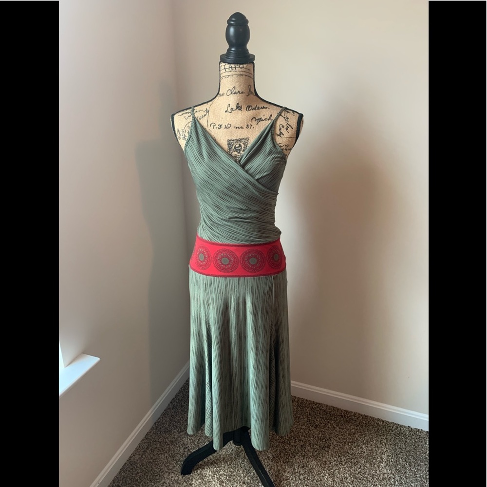 BCBGMaxazria green dress